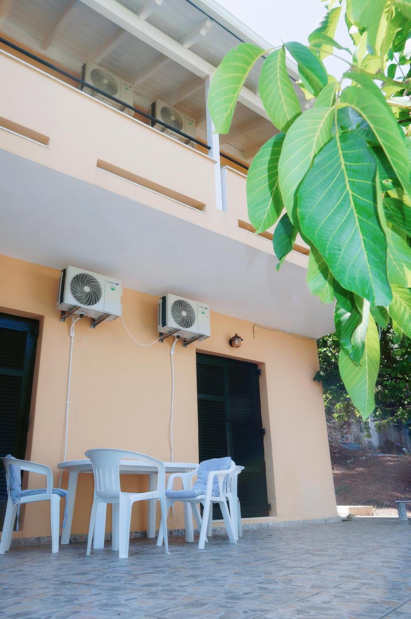 Kaminaki Seaview Apartments Katávolos Exterior photo